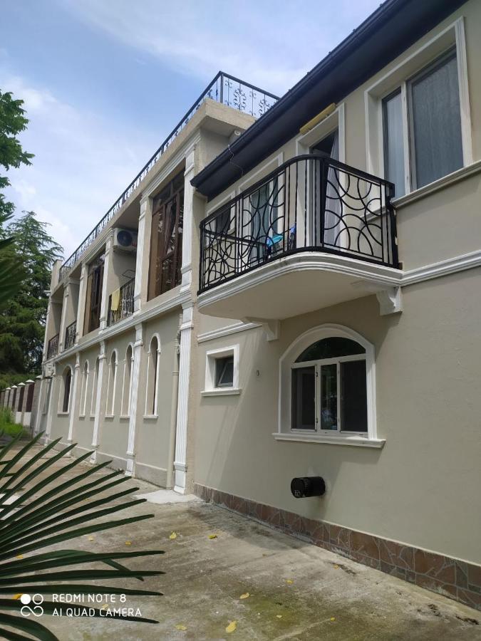 House On Moryakov 55 Aparthotel Tsjakvi Eksteriør bilde