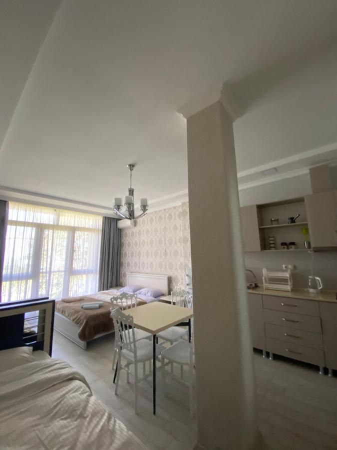 House On Moryakov 55 Aparthotel Tsjakvi Eksteriør bilde