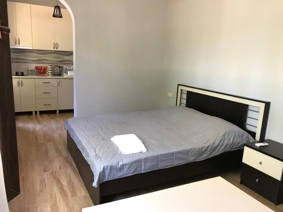 House On Moryakov 55 Aparthotel Tsjakvi Eksteriør bilde